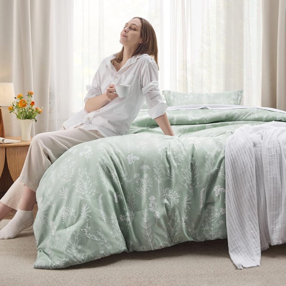 Bedsure Queen Comforter Set - Sage Green Bed Set, 3 Pieces Cute Floral Bedding, - Picture 3 of 6